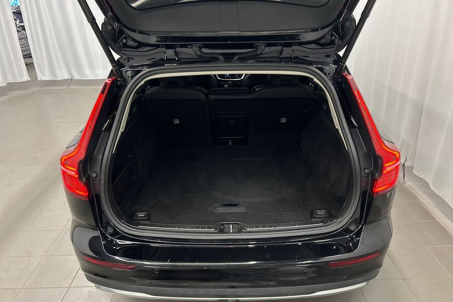 Volvo V60 Cross Country vaihtoauto