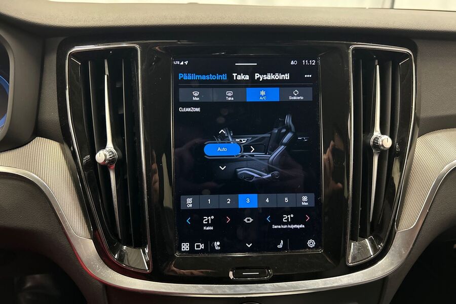 Volvo V60 Cross Country vaihtoauto