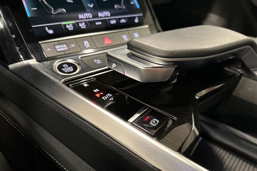 Audi Q8 e-tron vaihtoauto