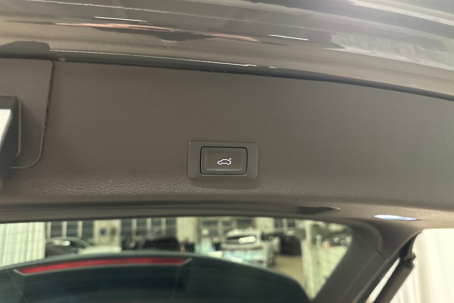 Audi Q8 e-tron vaihtoauto