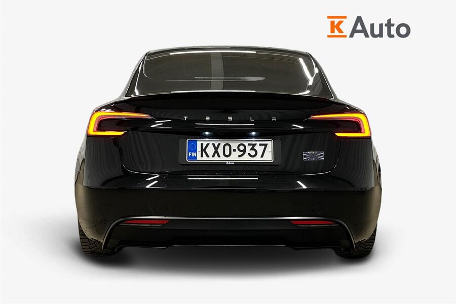Tesla Model 3 vaihtoauto