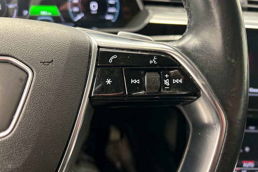 Audi e-tron vaihtoauto