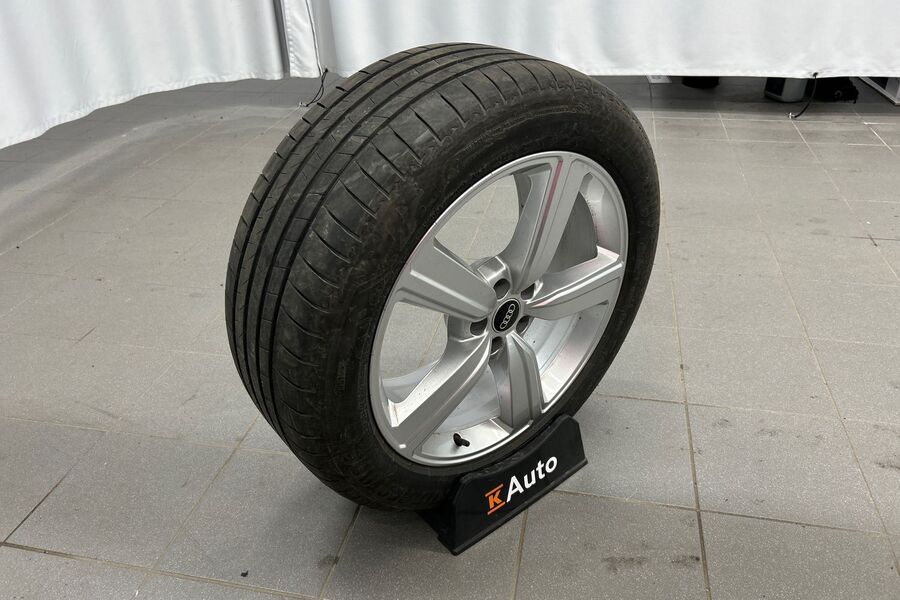 Audi e-tron vaihtoauto