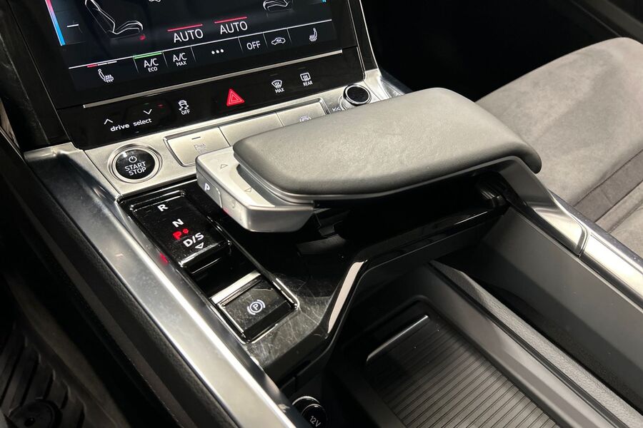 Audi e-tron vaihtoauto