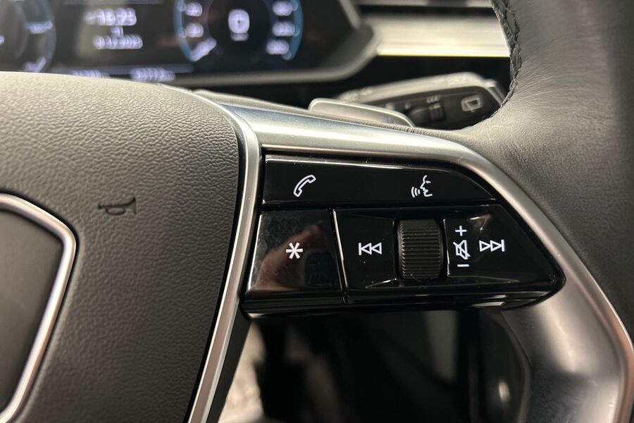 Audi e-tron vaihtoauto