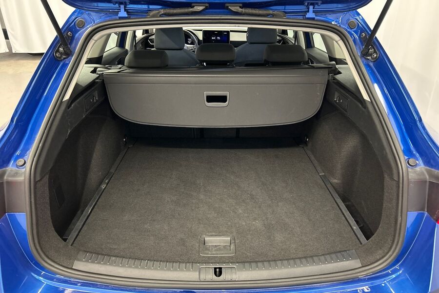 SEAT Leon Sportstourer vaihtoauto