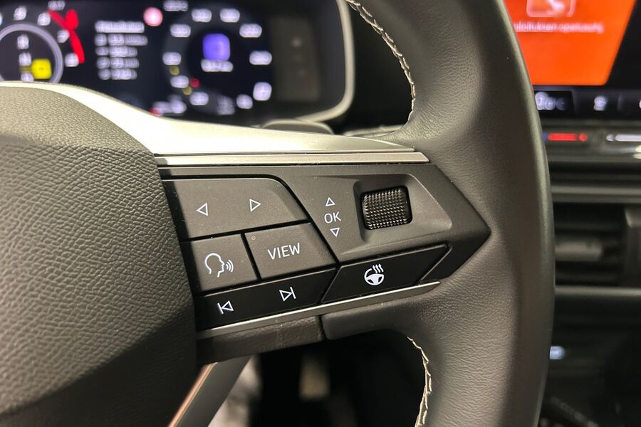 SEAT Leon Sportstourer vaihtoauto