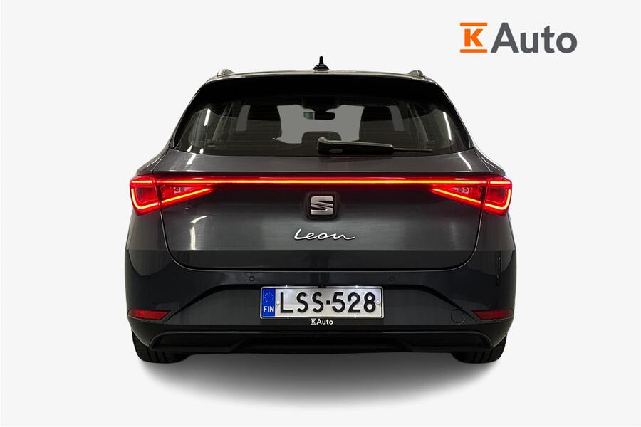 SEAT Leon Sportstourer vaihtoauto