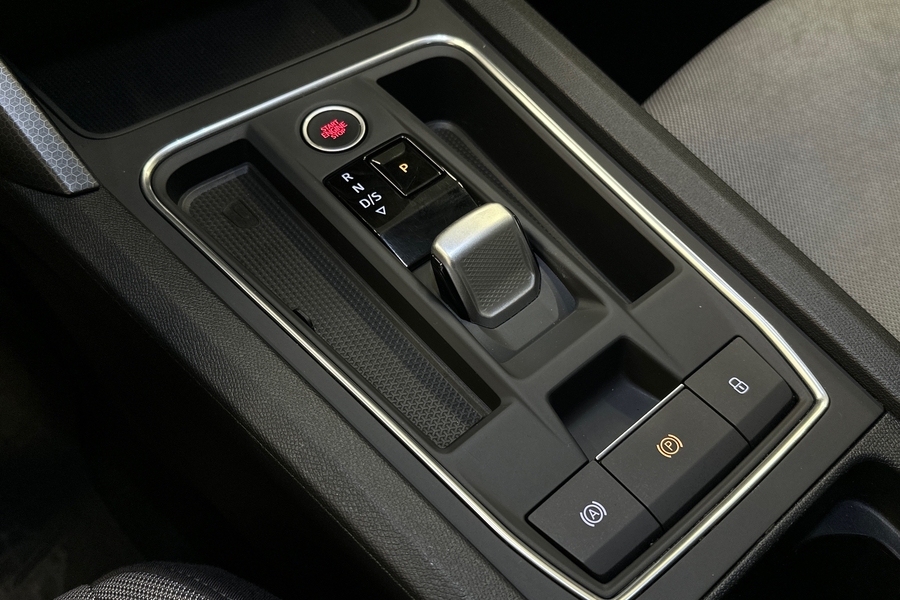 SEAT Leon Sportstourer vaihtoauto