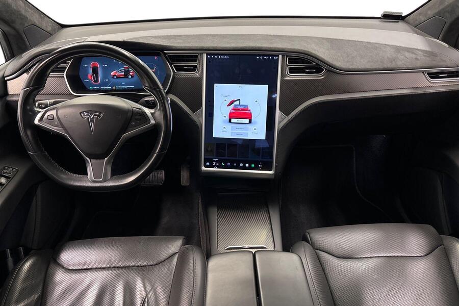 Tesla Model X vaihtoauto