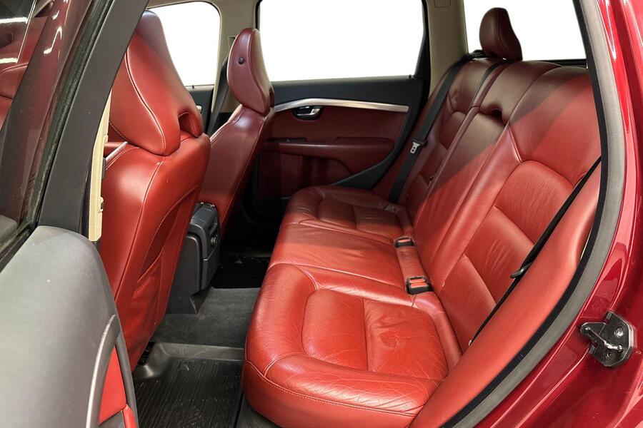 Volvo V70 vaihtoauto