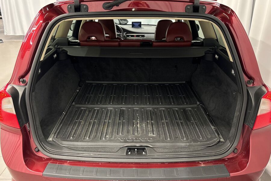 Volvo V70 vaihtoauto