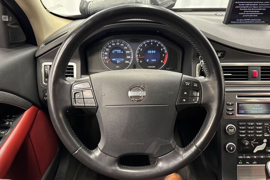 Volvo V70 vaihtoauto