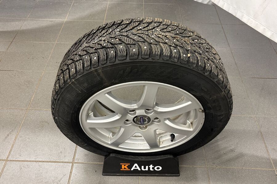 Volvo V70 vaihtoauto