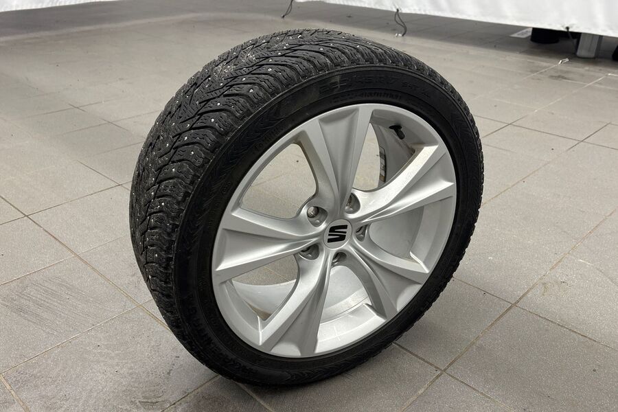 SEAT Leon Sportstourer vaihtoauto