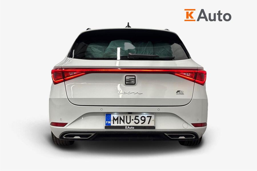 SEAT Leon Sportstourer vaihtoauto