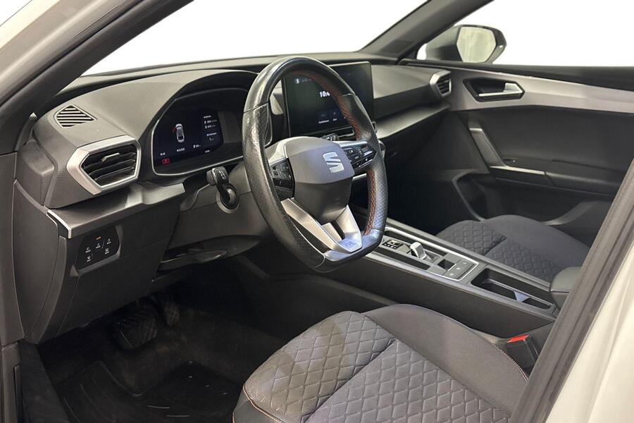 SEAT Leon Sportstourer vaihtoauto