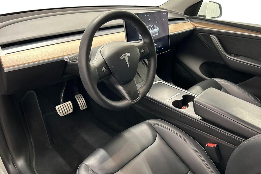 Tesla Model Y vaihtoauto