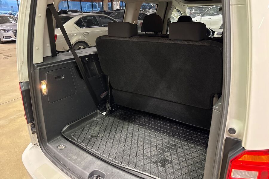 Volkswagen Caddy Maxi vaihtoauto