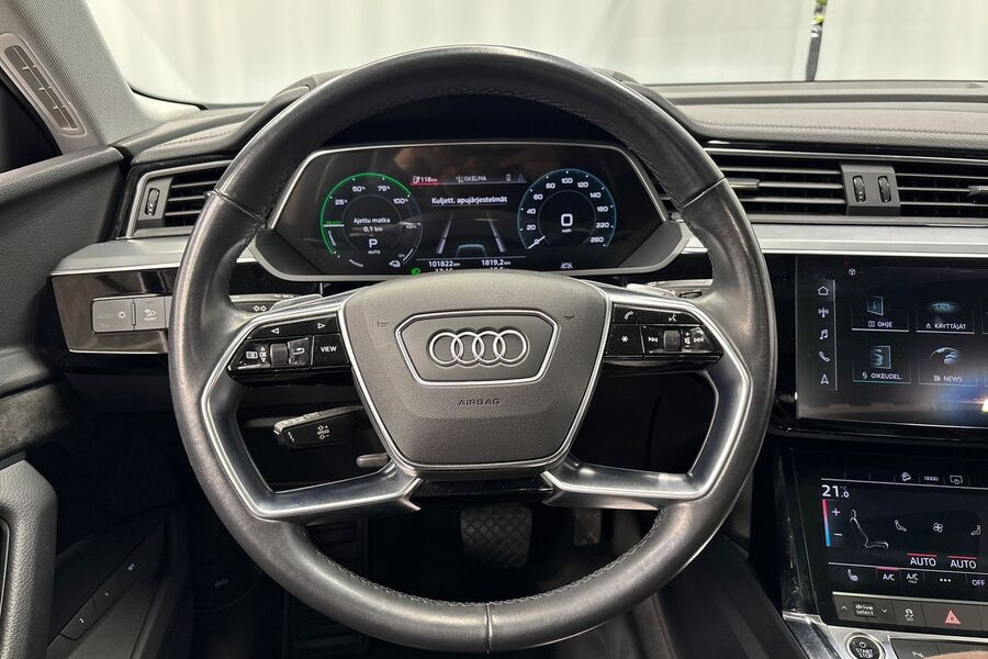 Audi e-tron vaihtoauto