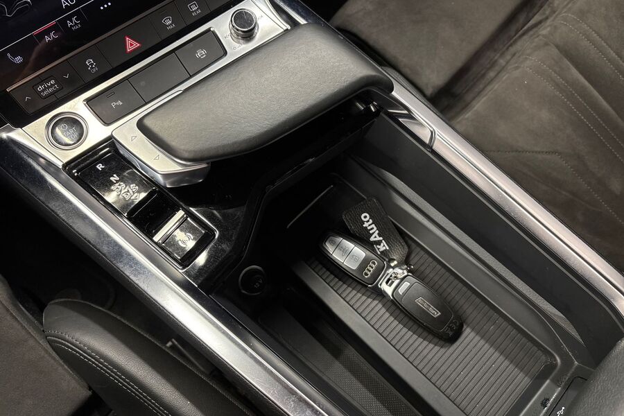 Audi e-tron vaihtoauto