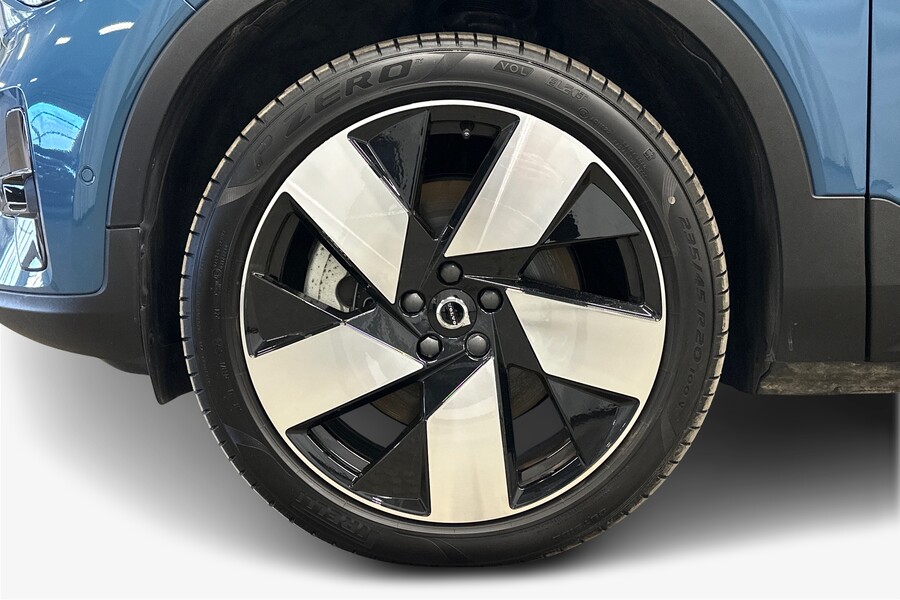 Volvo EX40 vaihtoauto