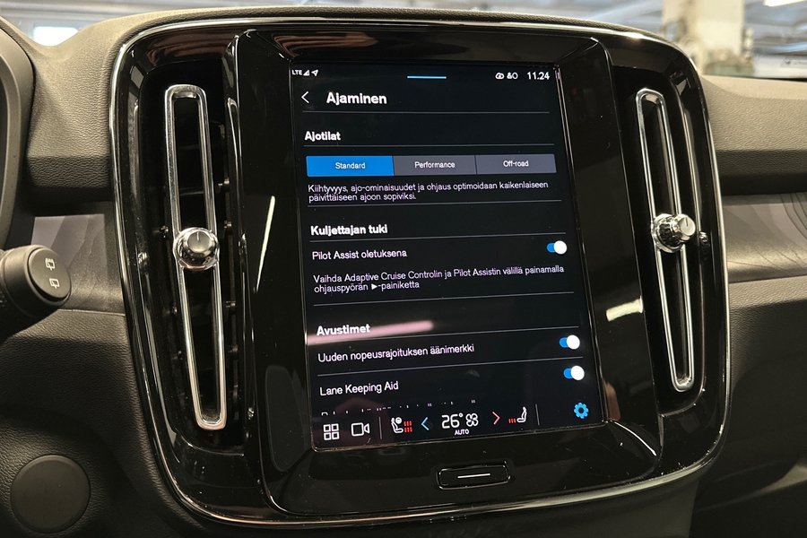 Volvo EX40 vaihtoauto