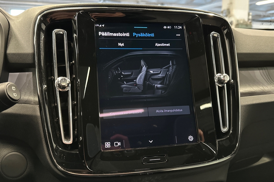 Volvo EX40 vaihtoauto