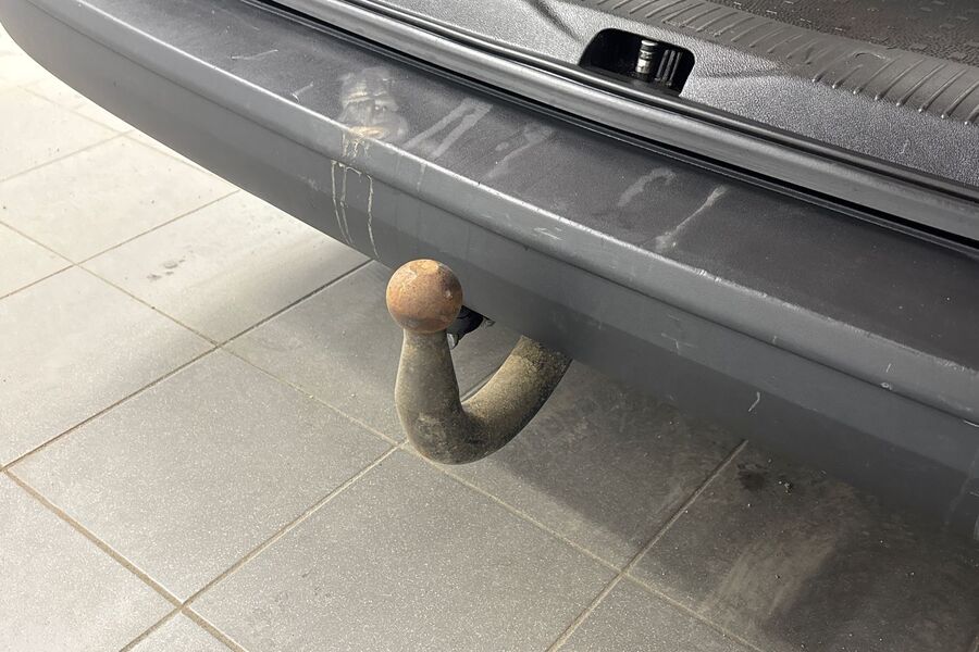 Volkswagen Caravelle vaihtoauto