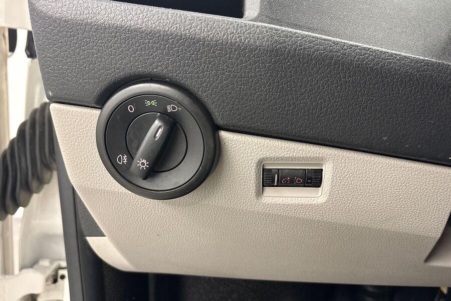 Volkswagen Caravelle vaihtoauto