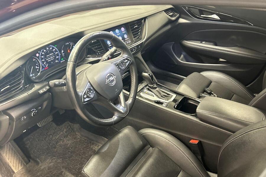 Opel Insignia vaihtoauto