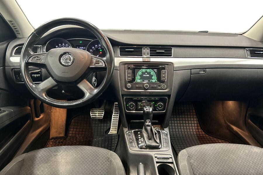 Skoda Superb vaihtoauto