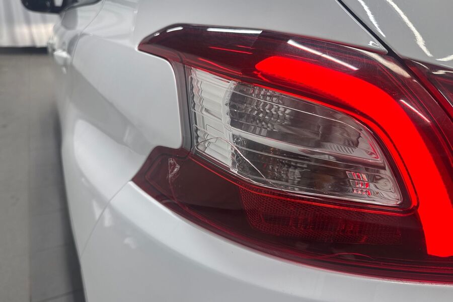 Peugeot 308 vaihtoauto