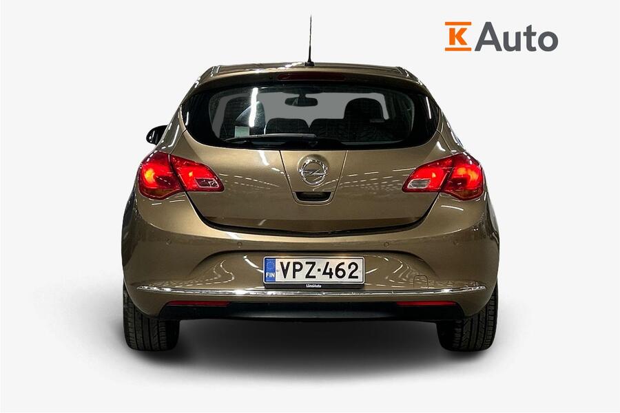 Opel Astra vaihtoauto