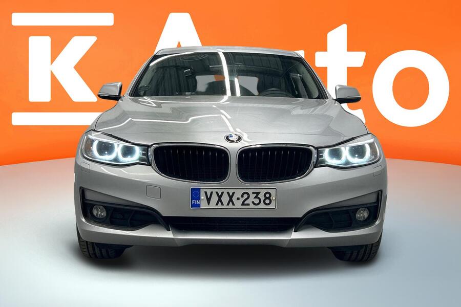 BMW 320 vaihtoauto