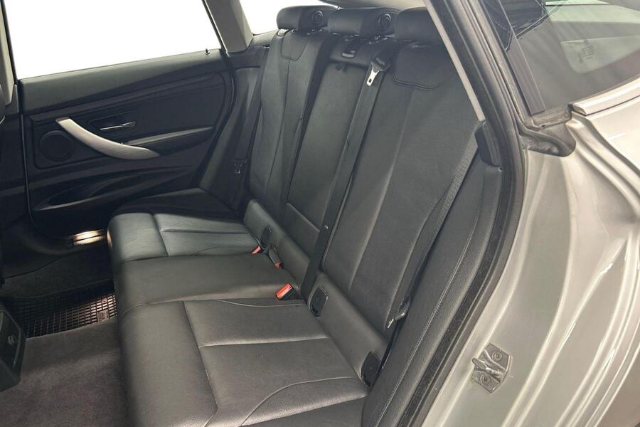 BMW 320 vaihtoauto