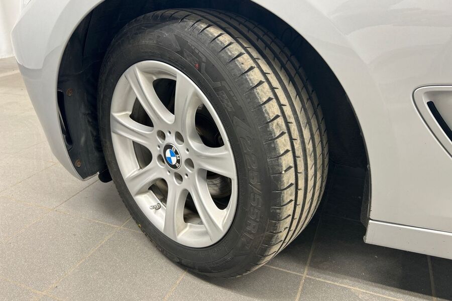 BMW 320 vaihtoauto