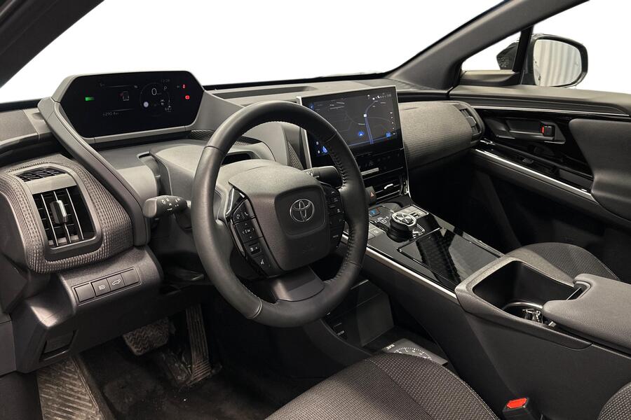 Toyota bZ4X vaihtoauto