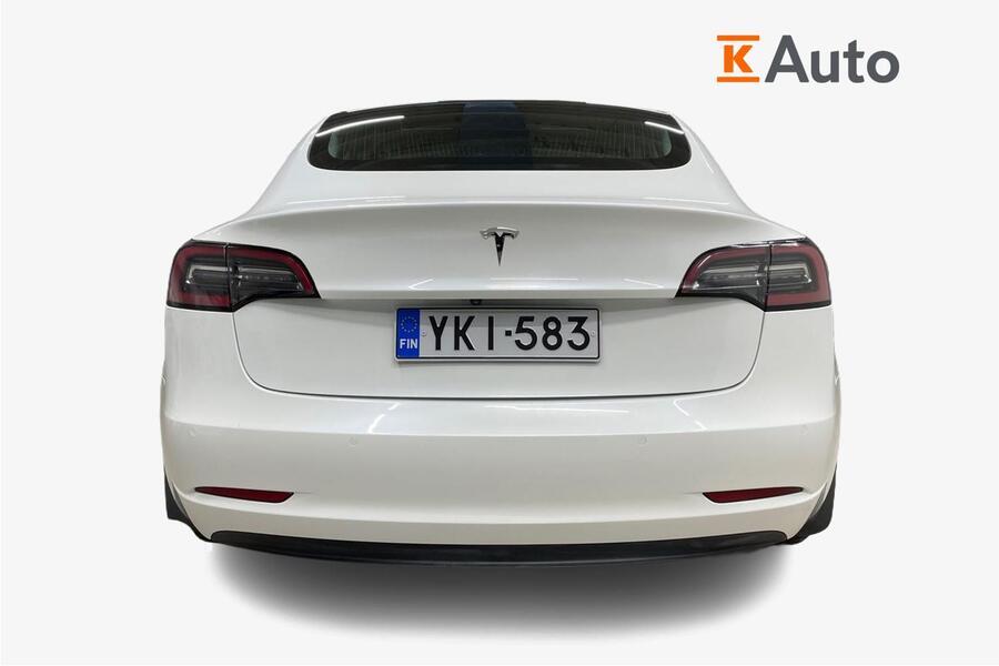 Tesla Model 3 vaihtoauto