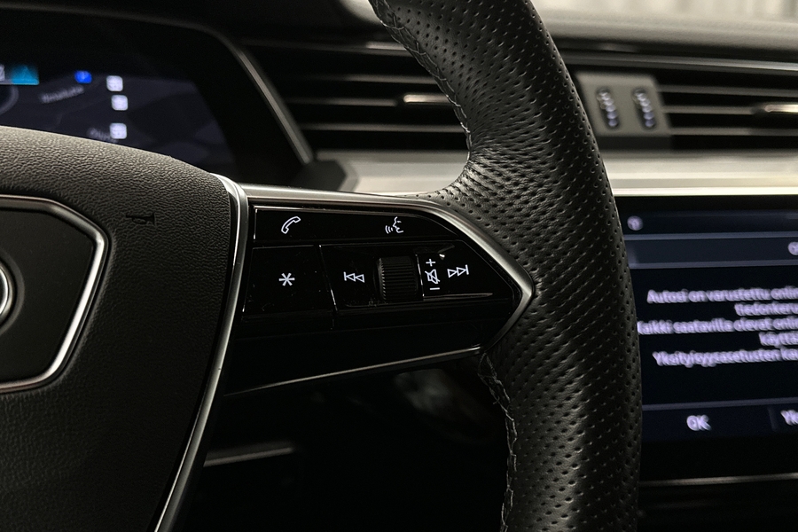 Audi e-tron vaihtoauto