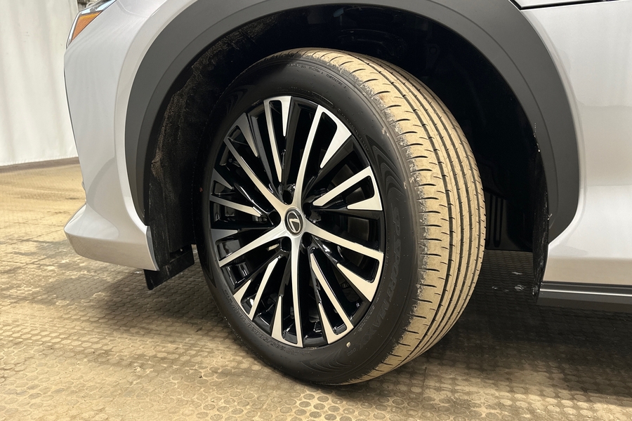 Lexus RZ vaihtoauto
