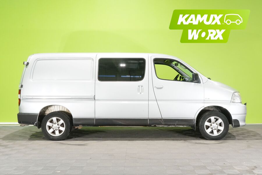 Toyota Hiace vaihtoauto