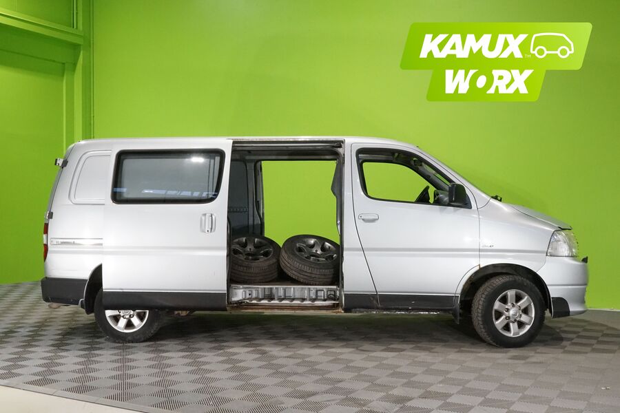 Toyota Hiace vaihtoauto