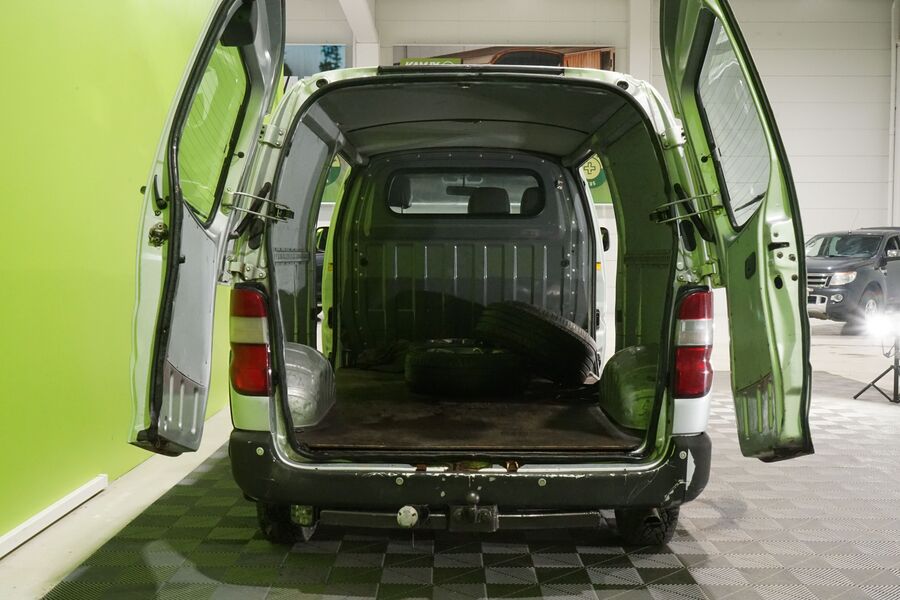 Toyota Hiace vaihtoauto