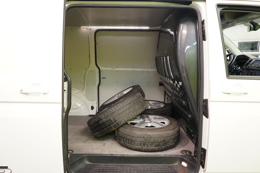 Volkswagen Transporter vaihtoauto
