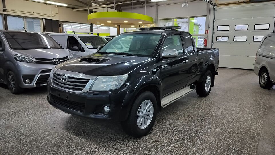 Toyota Hilux vaihtoauto