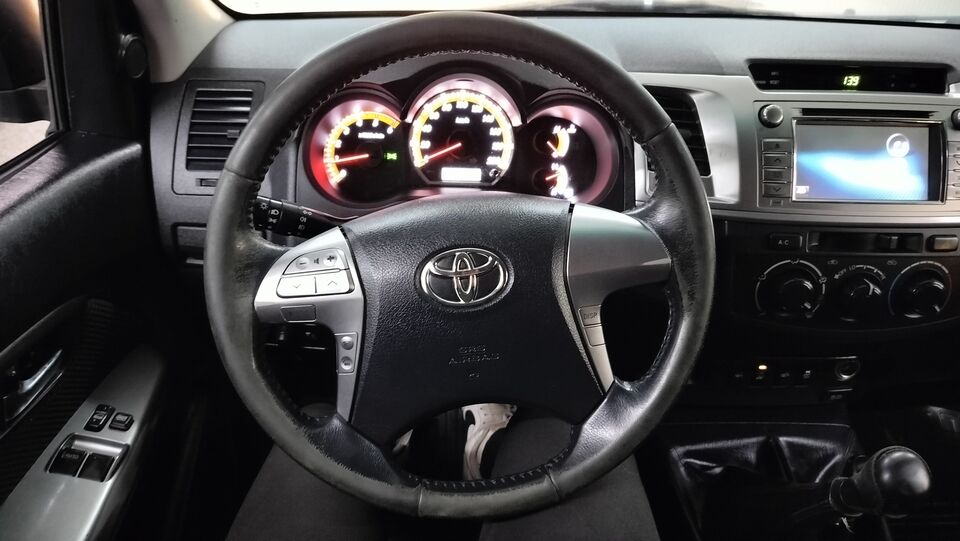 Toyota Hilux vaihtoauto