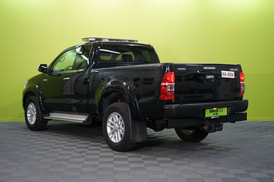 Toyota Hilux vaihtoauto