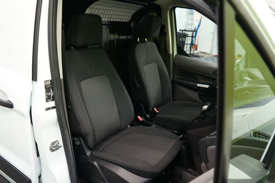Ford Transit Connect vaihtoauto