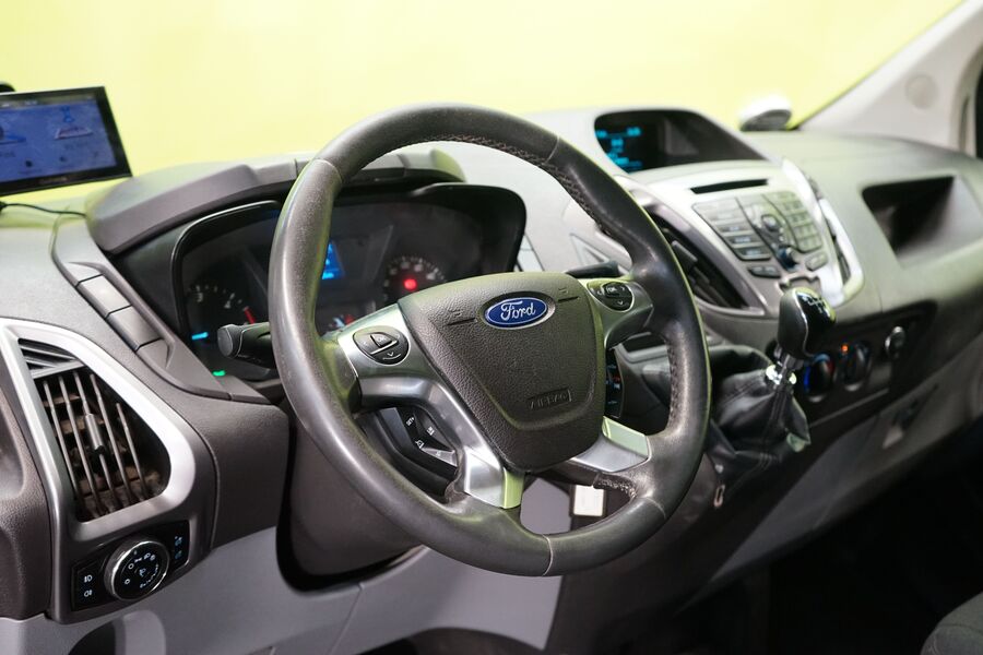 Ford Transit Custom vaihtoauto